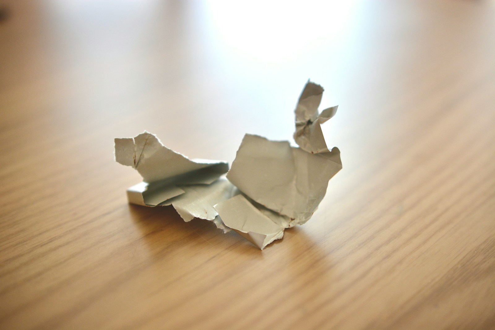 evitar fracaso negocio en españa grafico estadisticas fracaso empresarial emprendedor analizando datos de mercado equipo de expertos asesorando negocio mapa demografico españa negocios