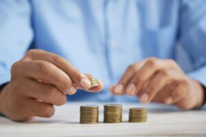sociedades patrimoniales en España, due diligence, invertir en España, negocios rentables en España, franquicias rentables en España, rentistas, inversión inmobiliaria, blindaje fiscal, traspaso de negocios