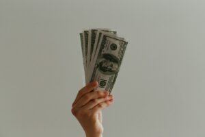 inmuebles vs negocios, due diligence, invertir en España, negocios rentables en España, franquicias rentables, traspaso de negocios, rentabilidad 2026, inversión extranjera España