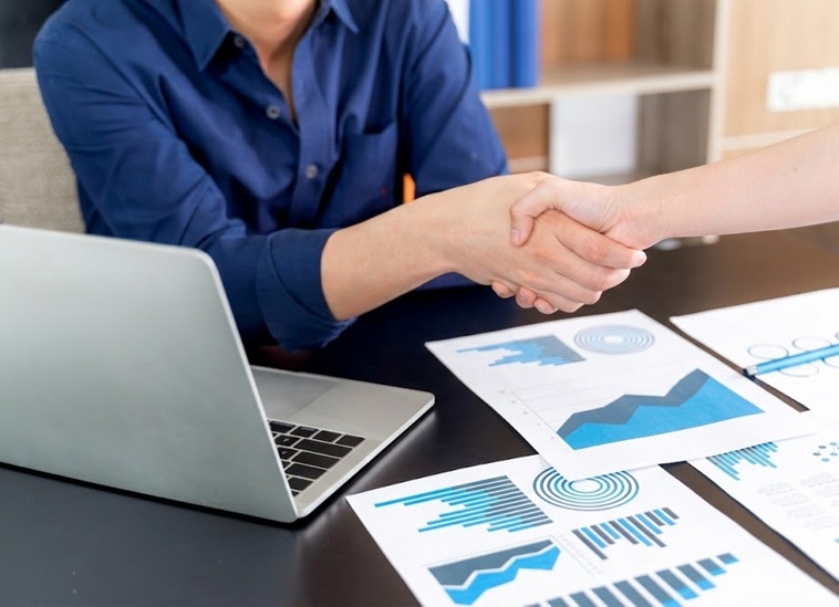 acuerdo de management buyout españa traspaso de negocios