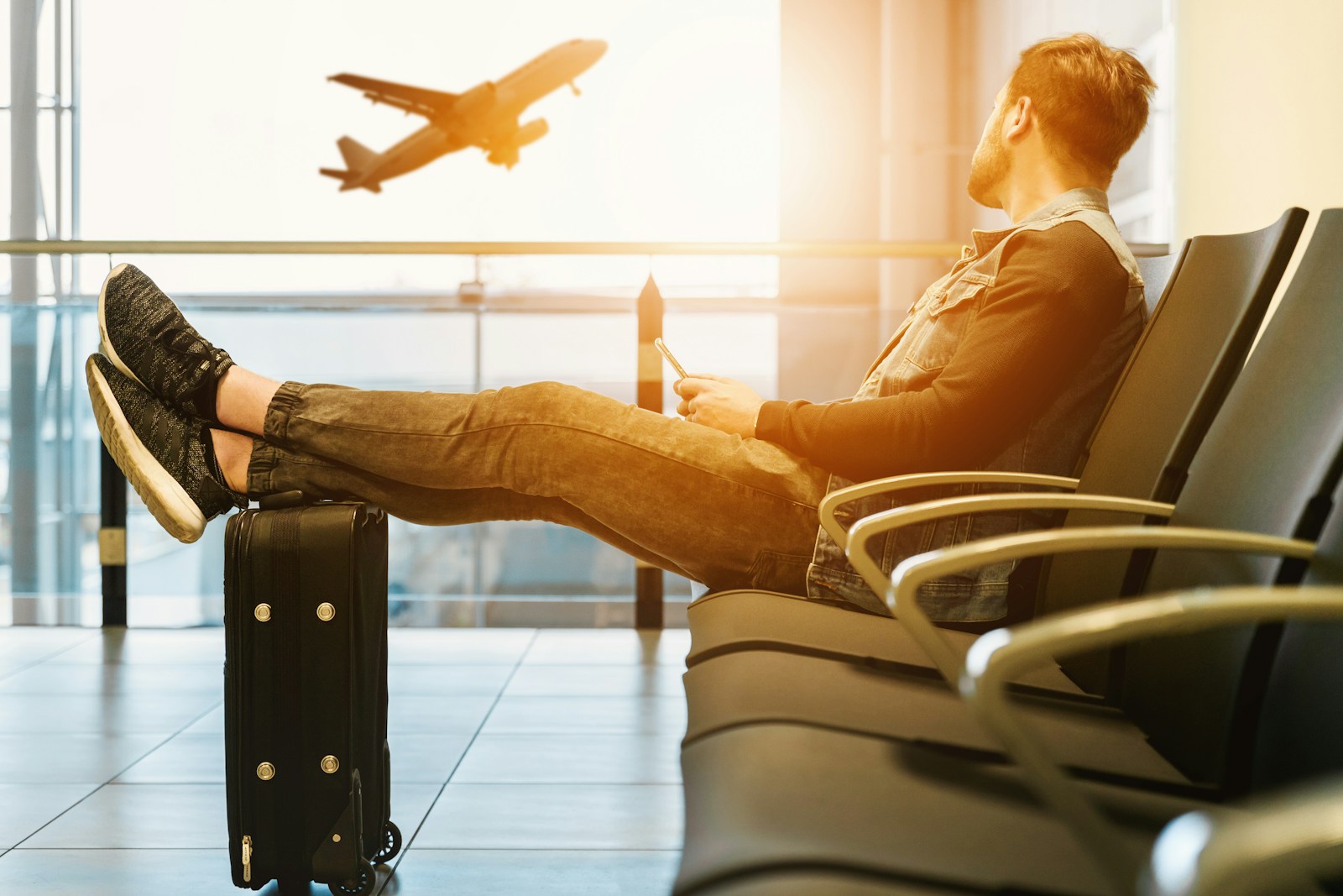 visados, due diligence, invertir en España, negocios rentables en España, franquicias rentables en España, traspaso de negocios, emprender en España, Golden Visa