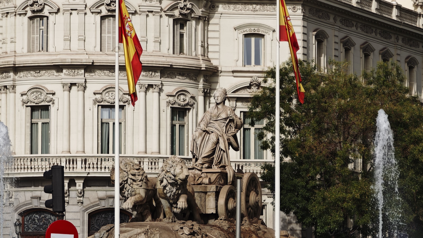 agendar cita jura, due diligence, invertir en España, negocios rentables en España, franquicias rentables en España, jura nacionalidad, nacionalidad española, Registro Civil, trámites España