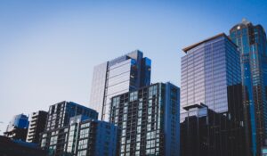 La fiscalidad del Real Estate en Valencia, due diligence, invertir en España, negocios rentables en España, franquicias rentables en España, traspaso de negocios, emprender en Valencia, negocios rentables 2026