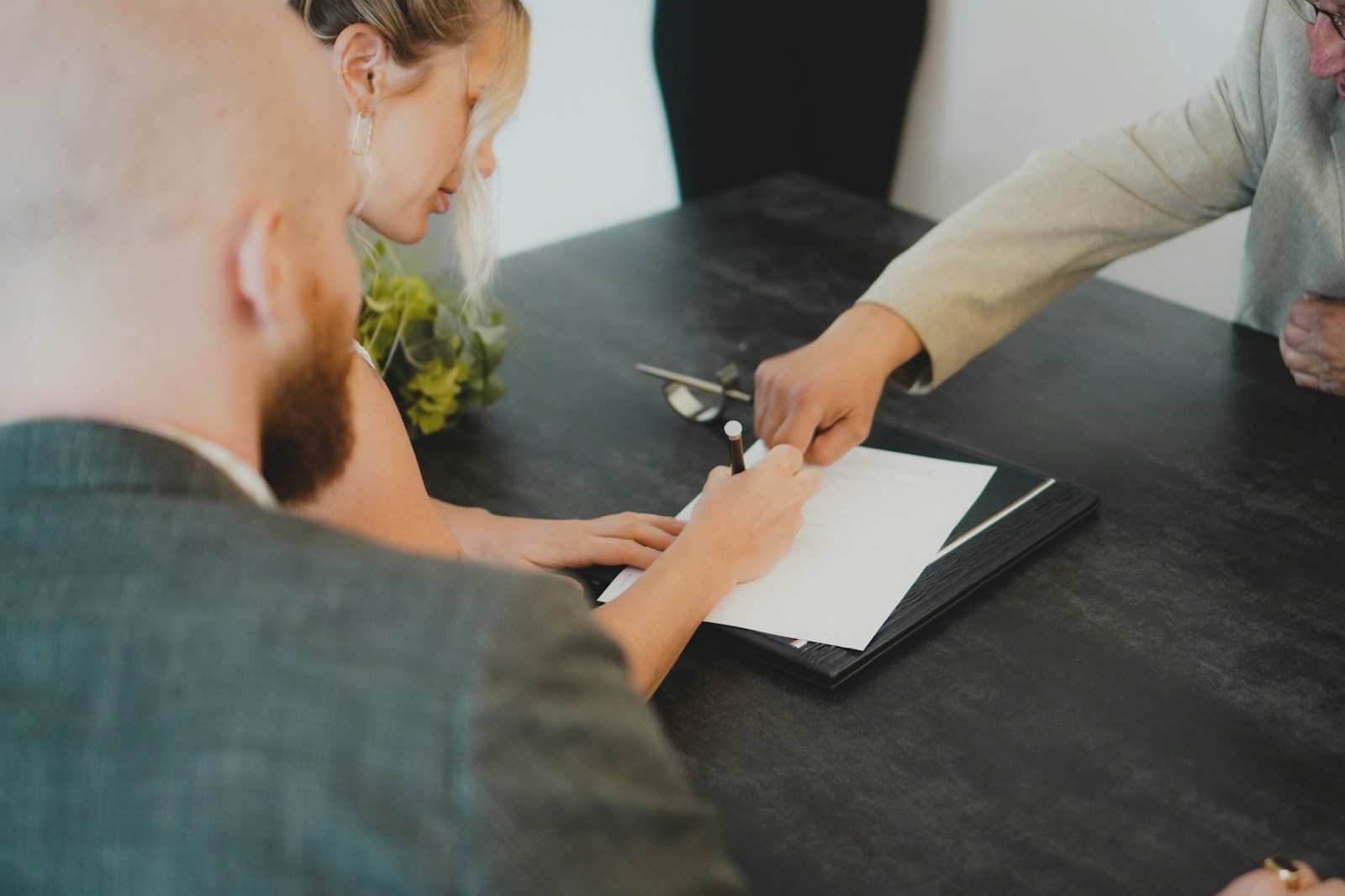 Los beneficios del régimen ETVE para inversores, due diligence, invertir en España, negocios rentables en España, franquicias rentables en España, holding España, fiscalidad internacional
