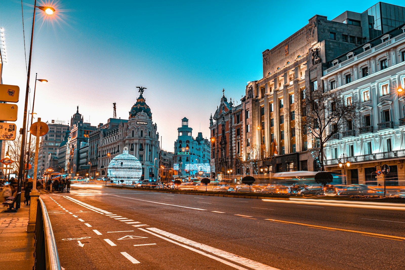 residencia por inversión familia, due diligence, invertir en España, traspaso de negocios, franquicias rentables en España, Golden Visa 2026, seguridad jurídica, inversión extranjera